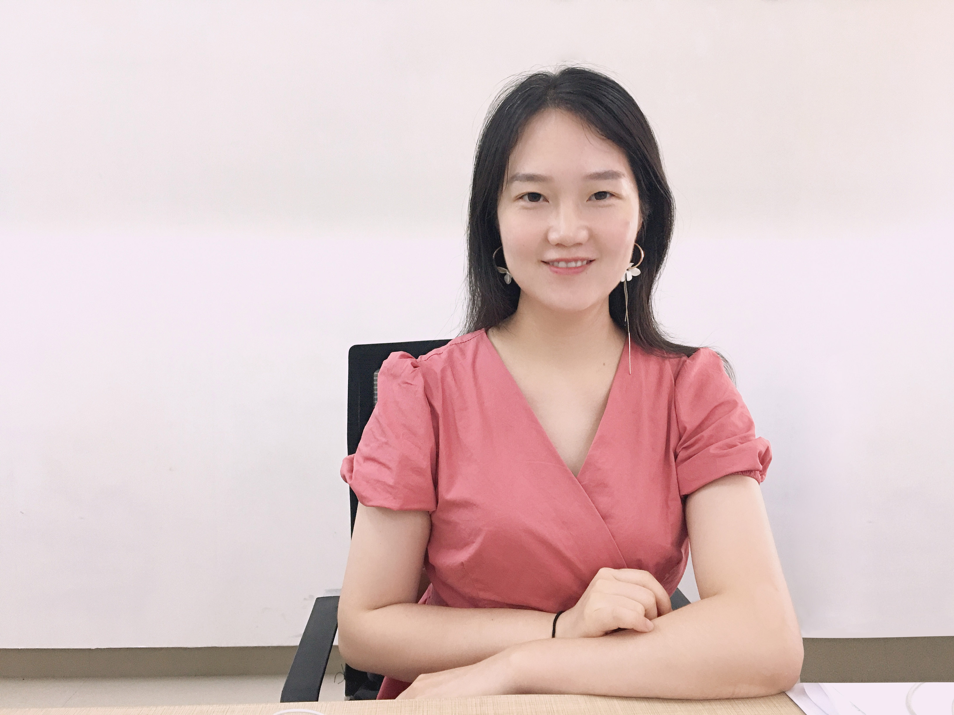 李泓蓉(专职辅导员)