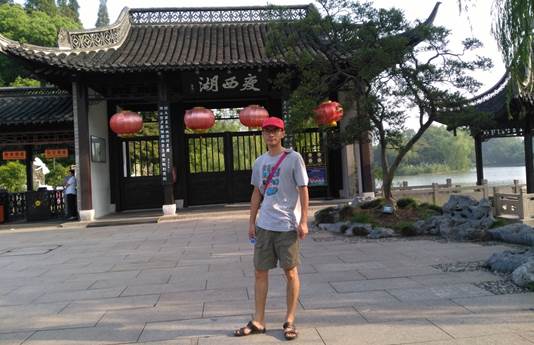 说明: C:\Users\Administrator\Desktop\2.2.1师德水平\2.2.1-2师德师风活动\2.2.1-2(8)教师从严治教、教书育人、为人师表典范\文明教师2019\王国军-农学院\王国君.jpg