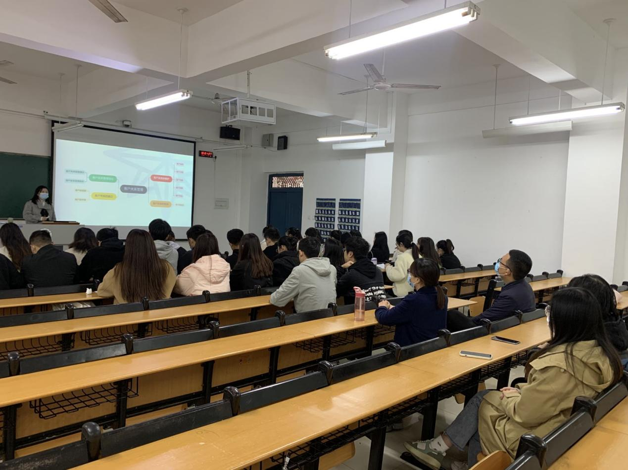 物流管理教研室组织开展集体听课评课活动-信阳农林学院物流与电商学院